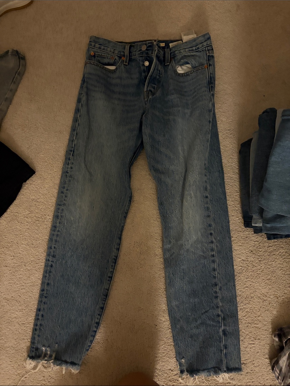 Levi's Women's Straight Jeans in Blue Wash
